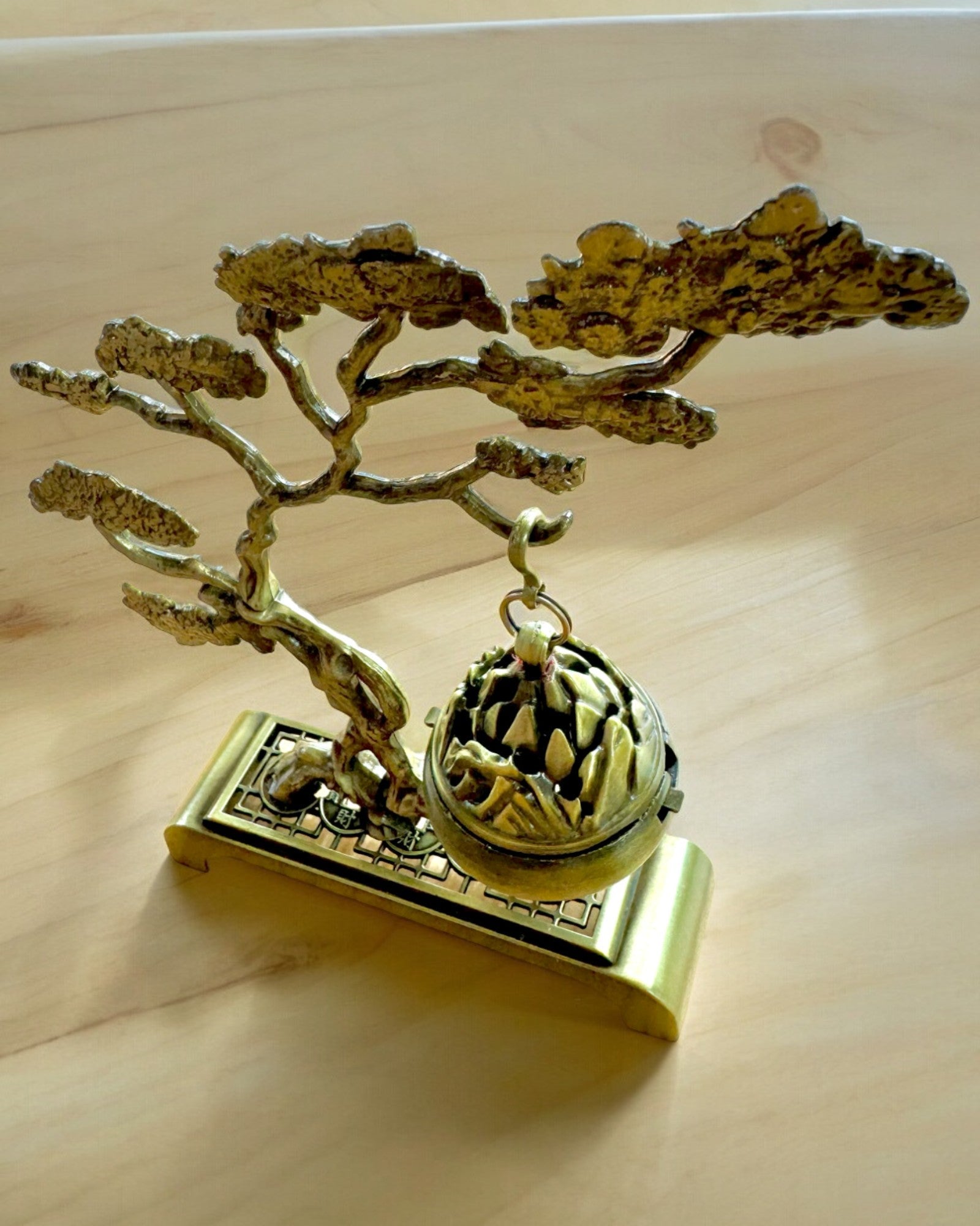 Mâner Metalic Elegant pentru Tămâie Bonsai - posibilitate de personalizare prin gravură pentru cadou