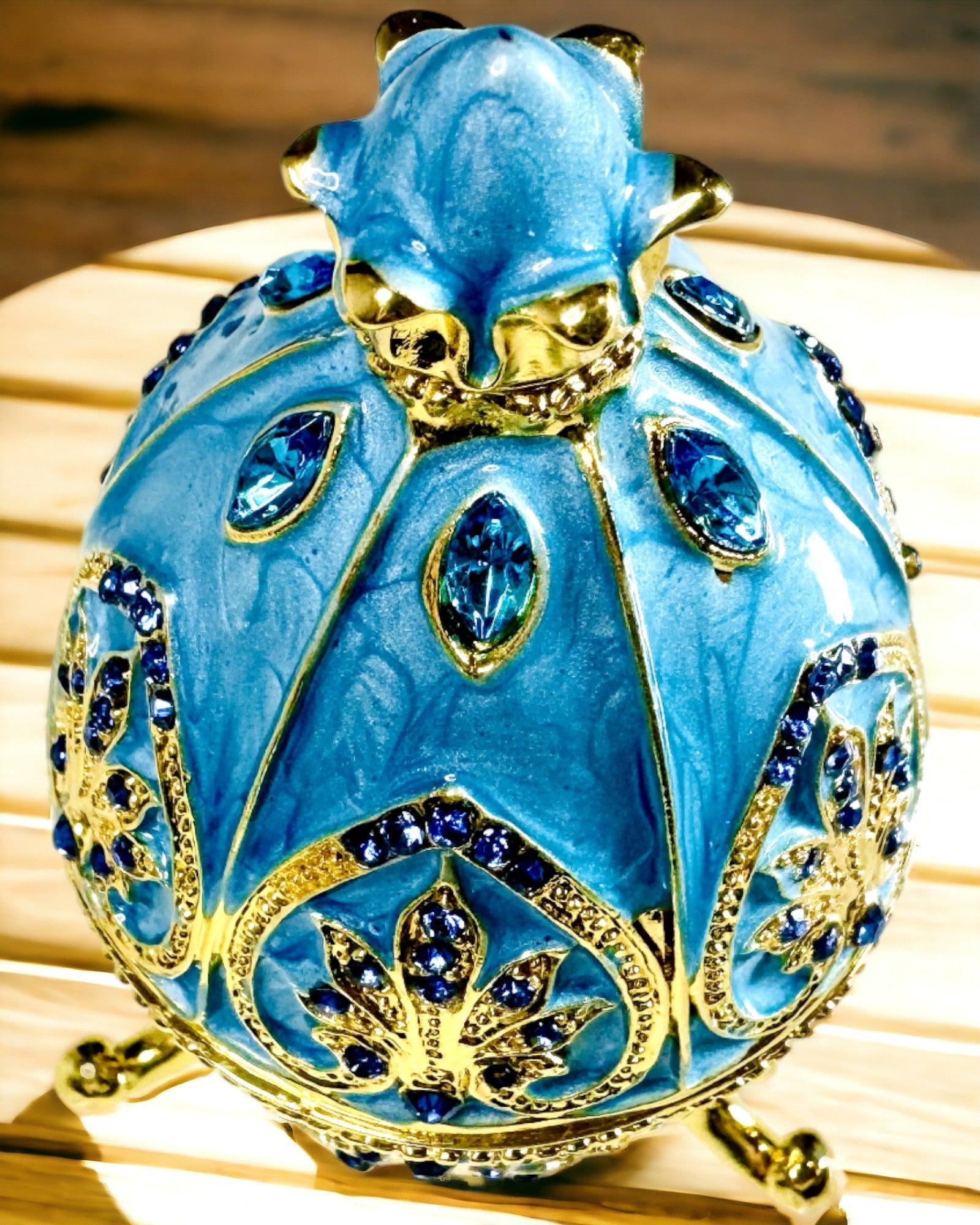 Ouăle Faberge Celeste – Organizator de Bijuterii Emailat - culoare cer albastru. Personalizare prin gravură.