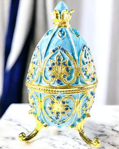 Ouăle Faberge Celeste – Organizator de Bijuterii Emailat - culoare cer albastru. Personalizare prin gravură.