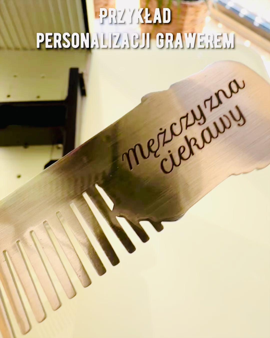 GroomMaster - Pieptene Metalic Elegant cu Gravură, personalizare prin gravură